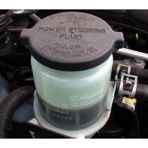 Рідина в підсилювач керма