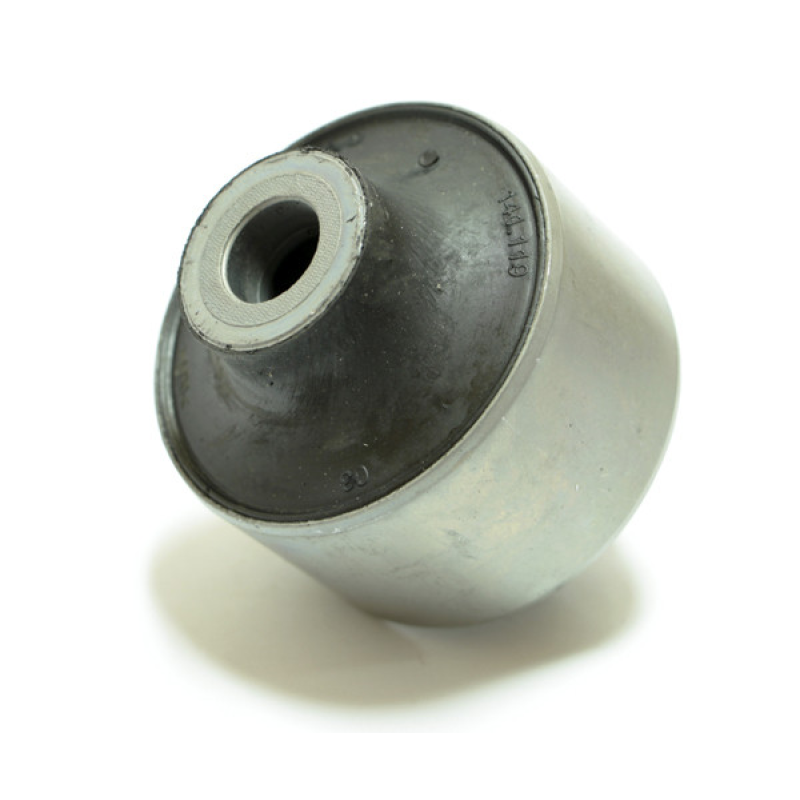 Задній сайлентблок переднього важеля Renault Master III, Opel Movano B, Nissan NV400