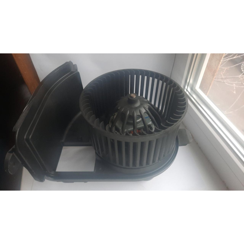 Мотор вентилятора пічки (електродвигун обігрівача салону) Renault Kangoo / Clio II / Symbol — 7701050894