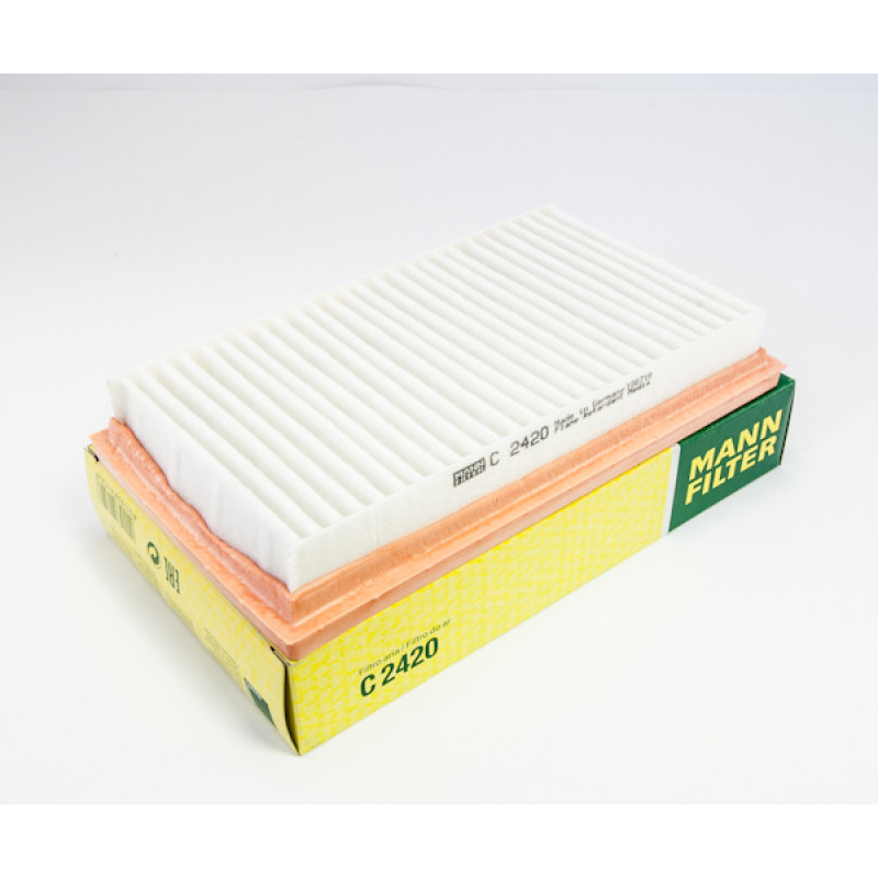 Фільтр повітряний Nissan Micra K12 (Нісан Мікра) — 1.6i 16 V (HR16DE) Mann C2420